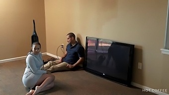 A Curvy Latina Wife Fucks The Cable Guy While Her Husband Is Outside The Country.