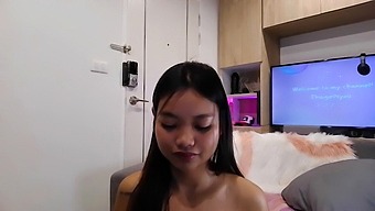 Abby2634'S Webcam Show Features A Wet Pussy And Teasing Performance