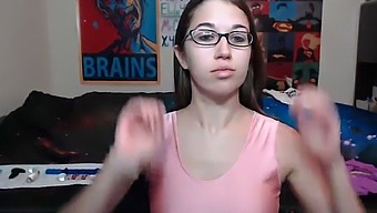 Watch Slut Alexxxcoal'S Live Webcam Show On 6cam.Biz