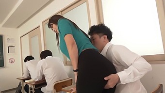 Japanese Teacher Reiko Kobayakawa'S Steamy Class Leads To Intense Orgasms