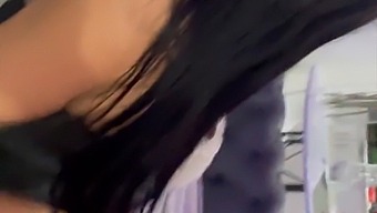 High-Definition Video Of A Voracious Woman Receiving Multiple Facials
