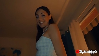 Natural Busty Babe Gets A Facial From A Tinder Date